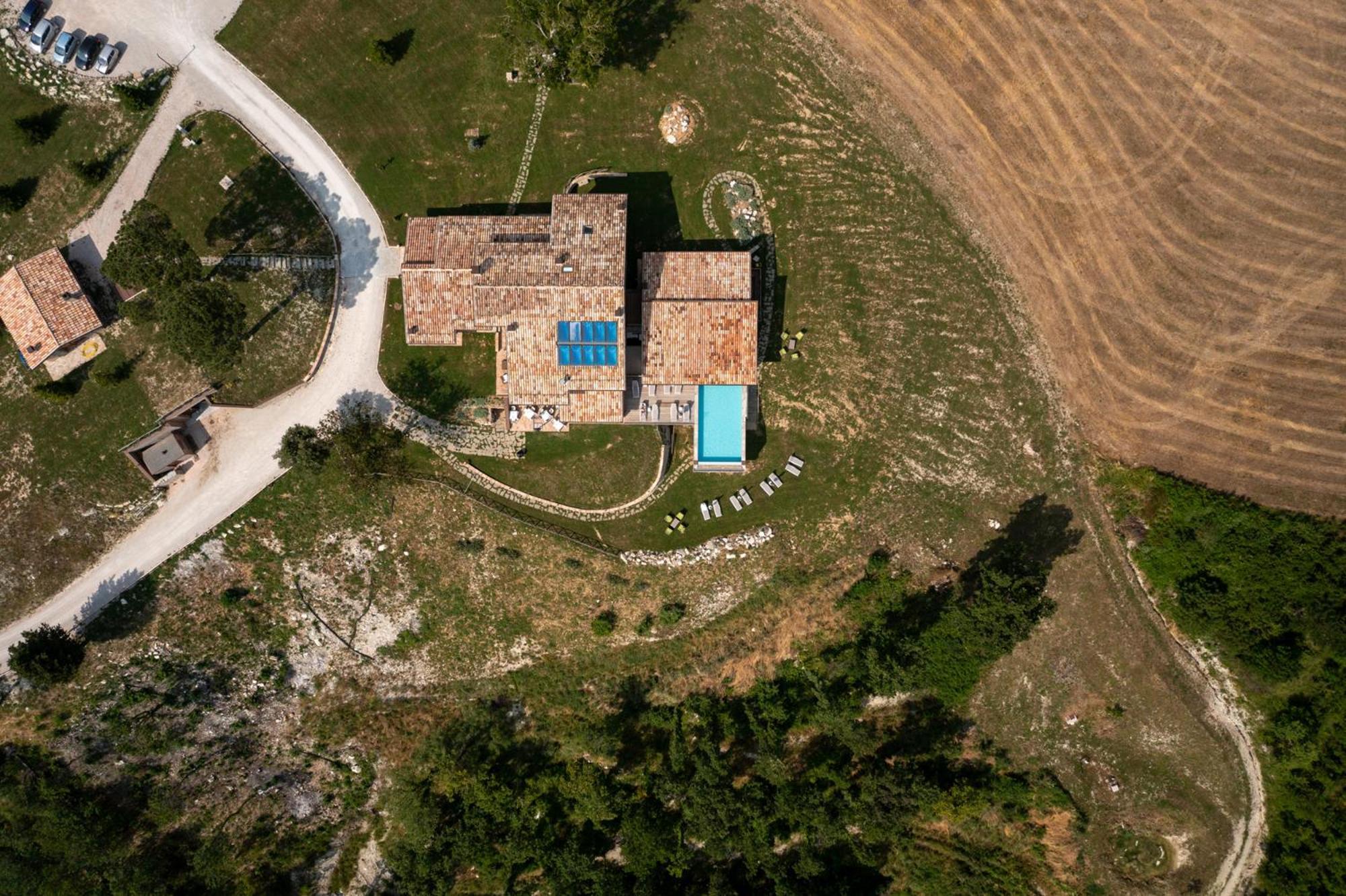 Aura Relais Hotel Urbino Exterior photo